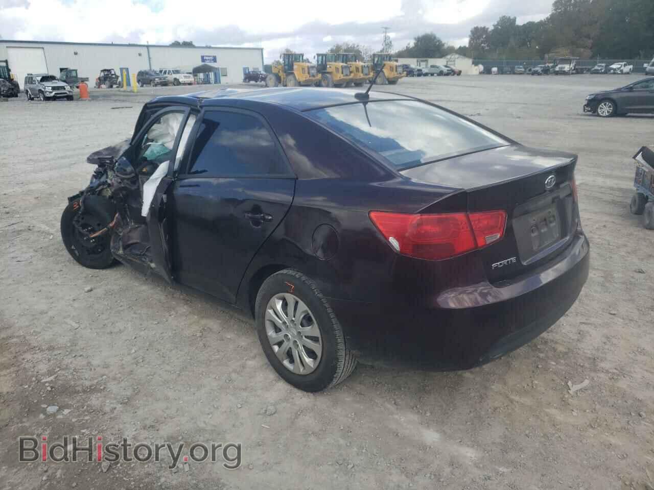 2011 KIA FORTE - VIN: KNAFU4A24B5404993 - Фото 2