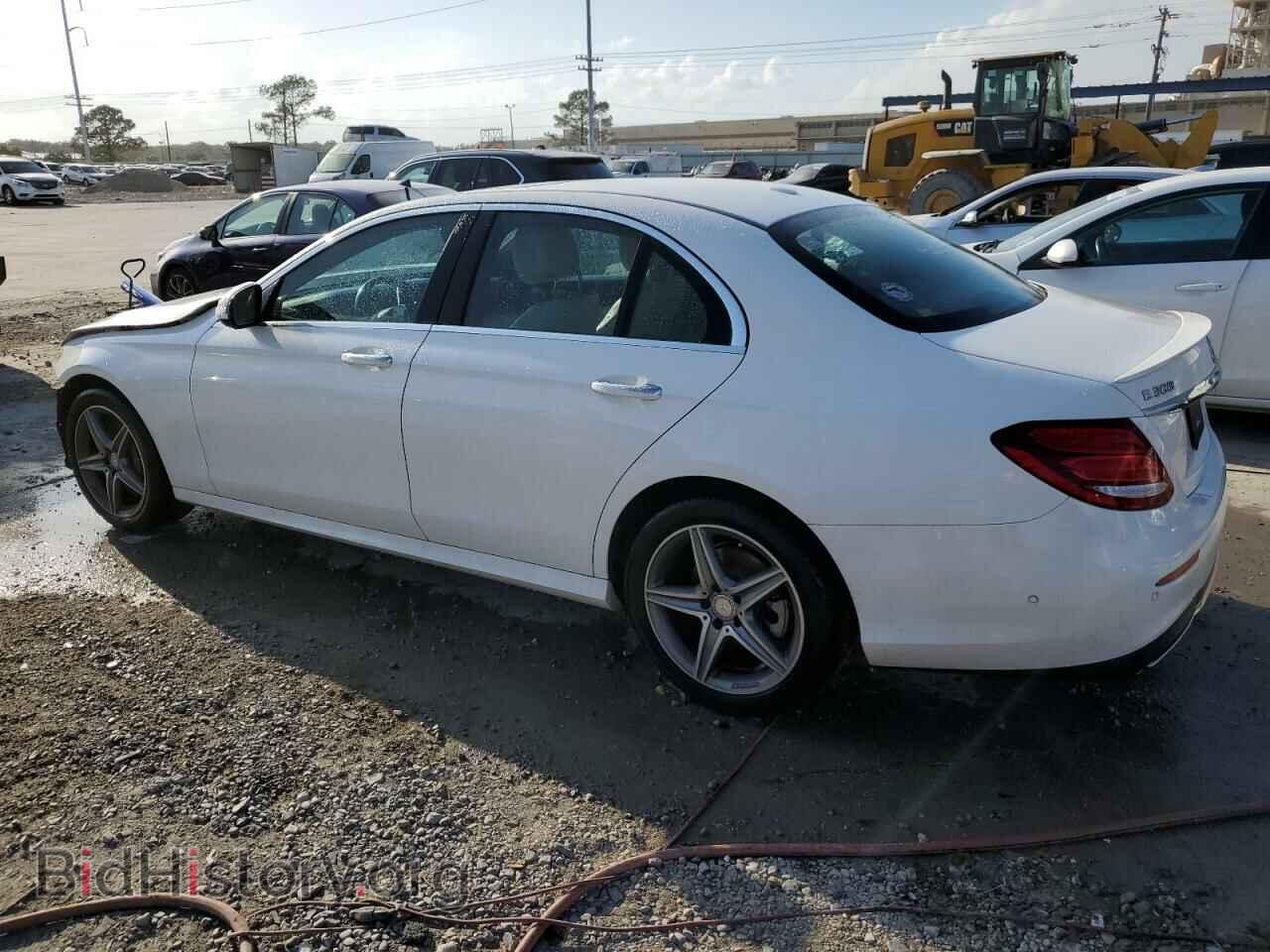 2017 MERCEDES-BENZ E-CLASS - VIN: WDDZF4JB7HA049818 - Фото 2