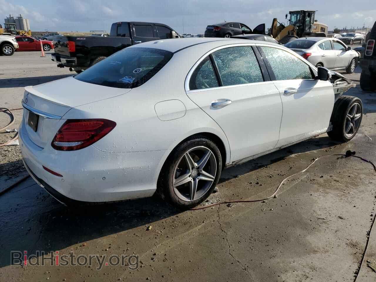 2017 MERCEDES-BENZ E-CLASS - VIN: WDDZF4JB7HA049818 - Фото 3