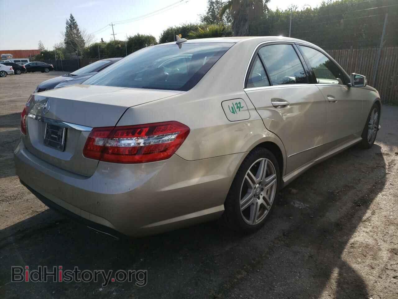 2010 MERCEDES-BENZ E-CLASS - VIN: WDDHF5GB5AA149348 - Фото 3