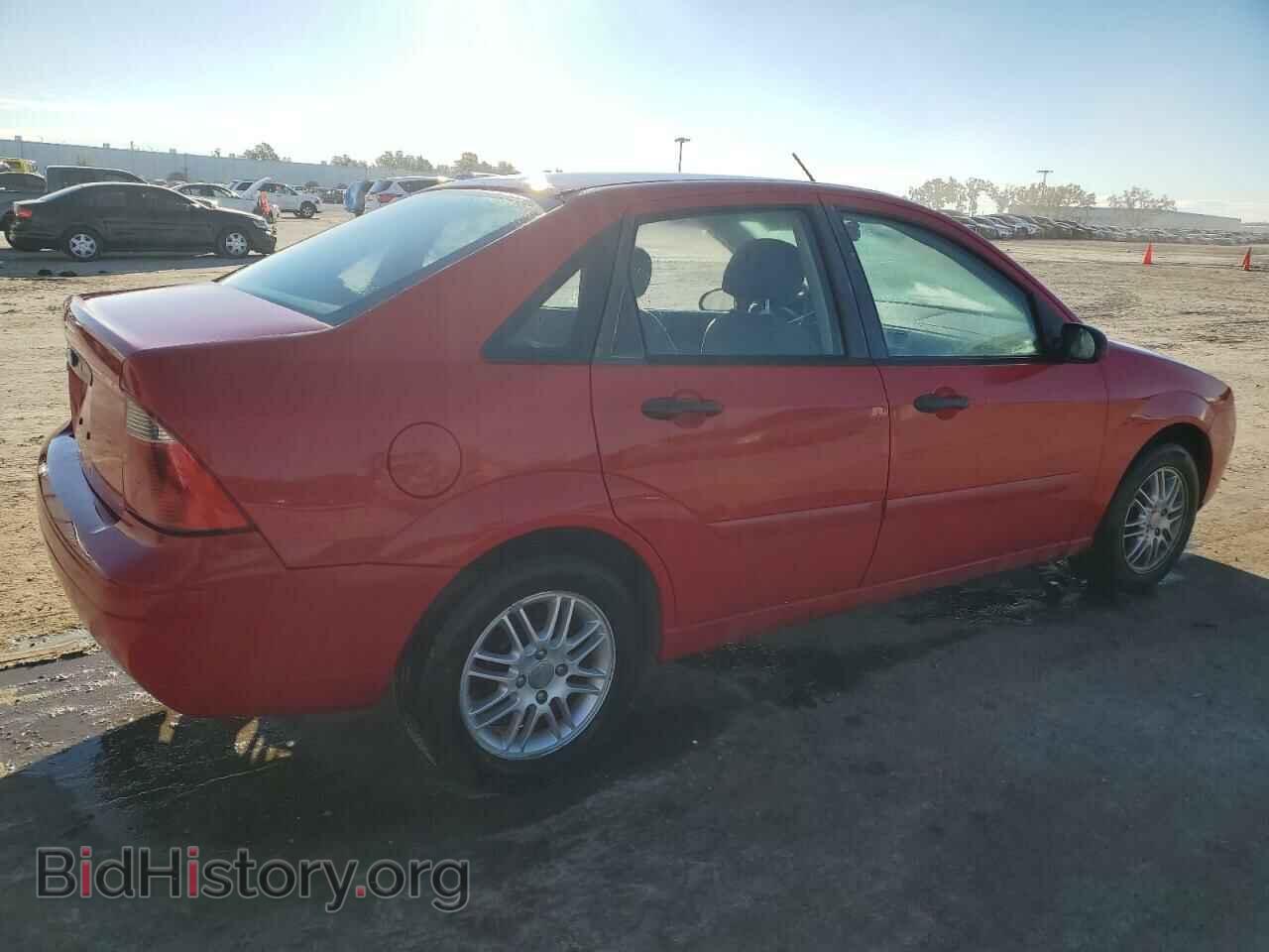 2007 FORD FOCUS - VIN: 1FAFP34N97W352651 - Фото 3