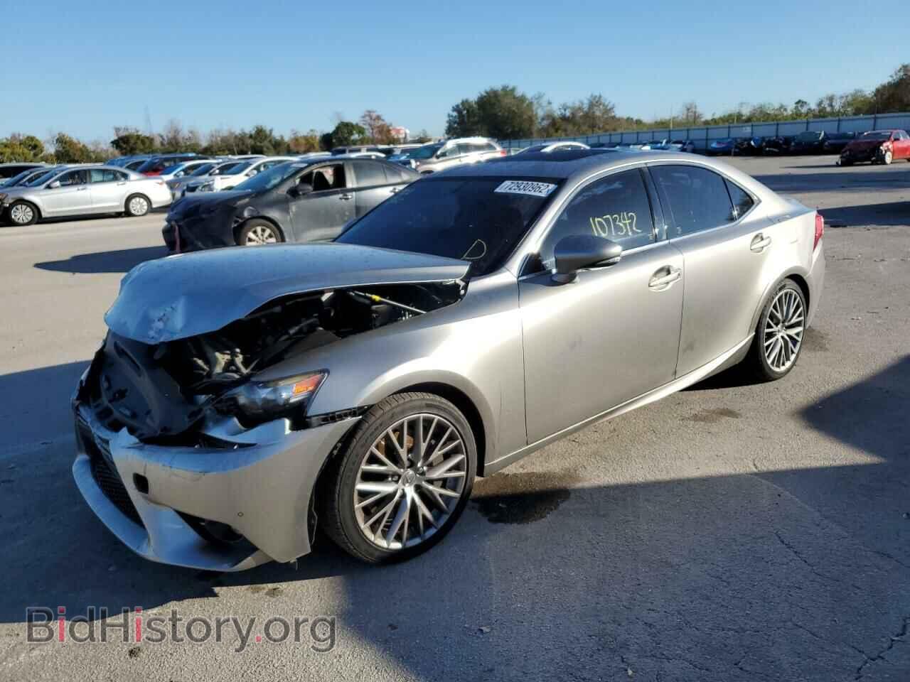 Photo JTHBA1D26G5009109 - LEXUS IS 2016