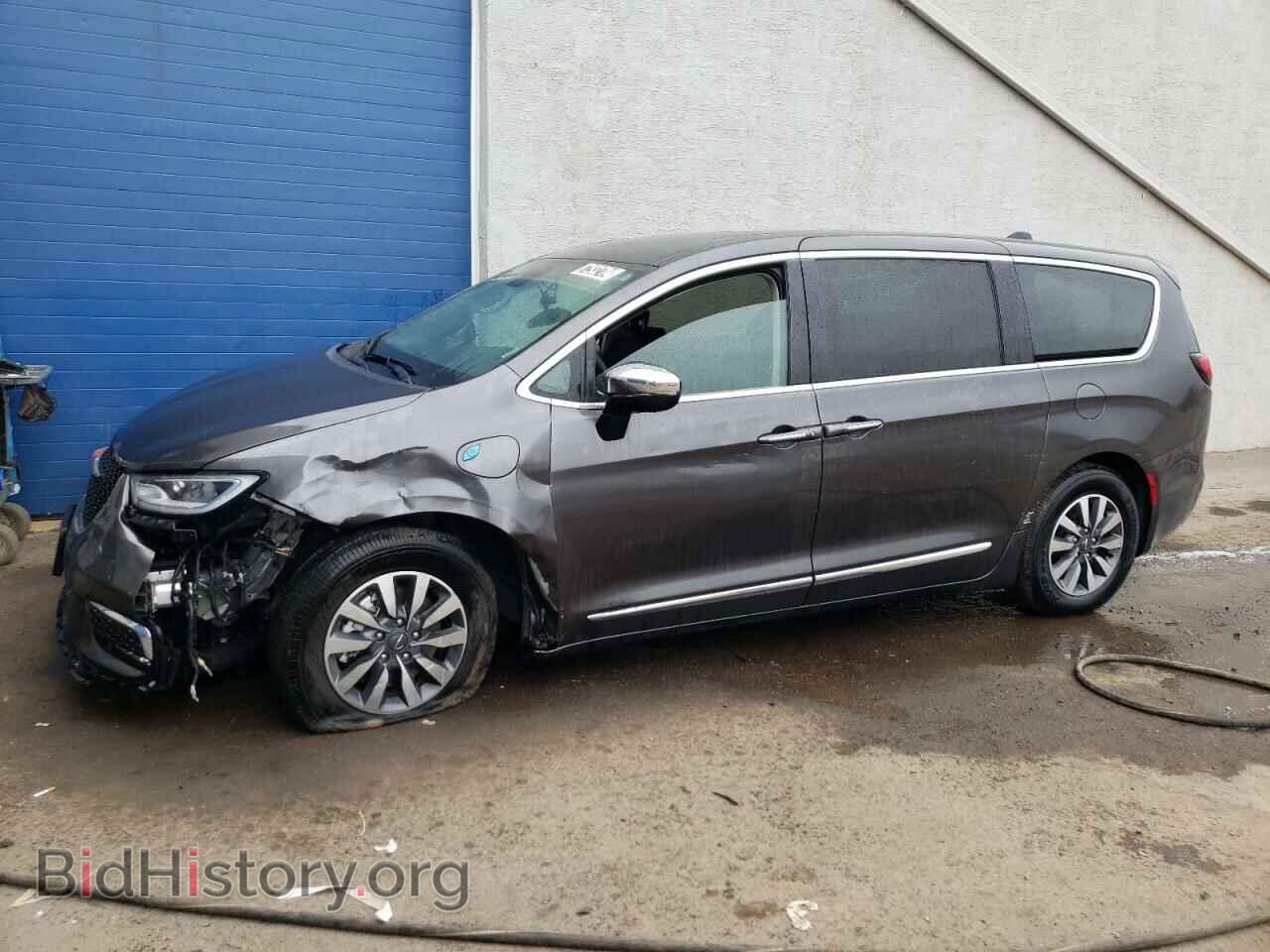 Фотография 2C4RC1S74PR588693 - CHRYSLER PACIFICA 2023