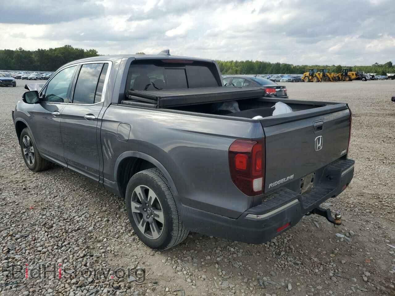 2017 HONDA RIDGELINE - VIN: 5FPYK3F78HB036591 - Фото 2