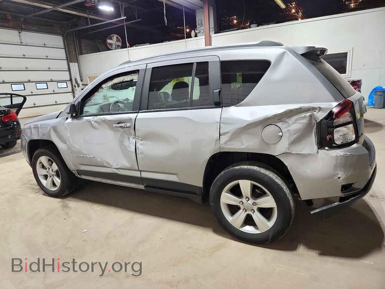 2016 Jeep COMPASS (VIN 1C4NJDEB5GD757807) — фото 2 из 14