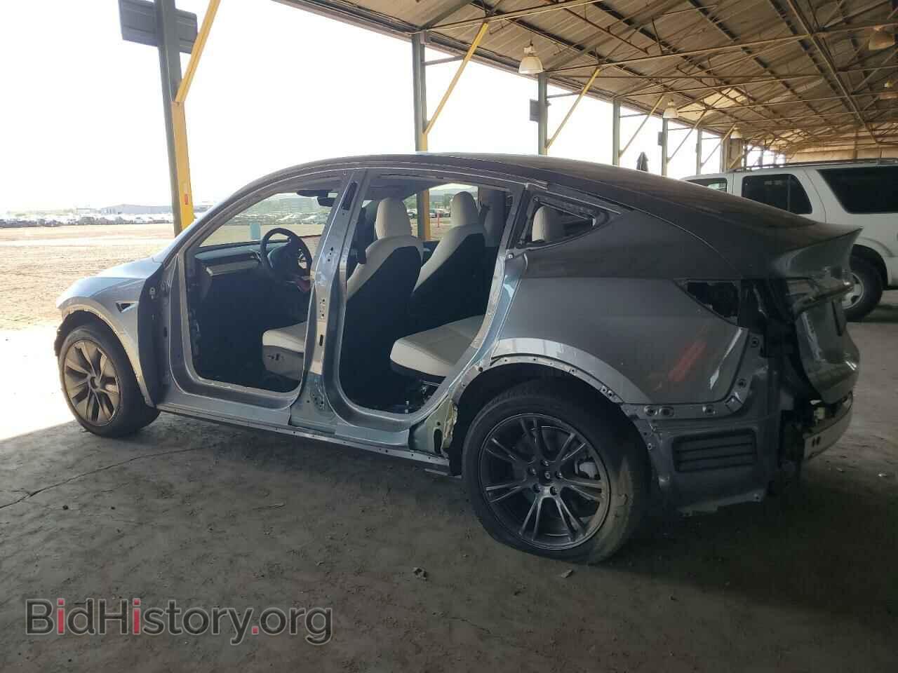 2024 TESLA MODEL Y - VIN: 7SAYGDEE9RA294541 - Фото 2
