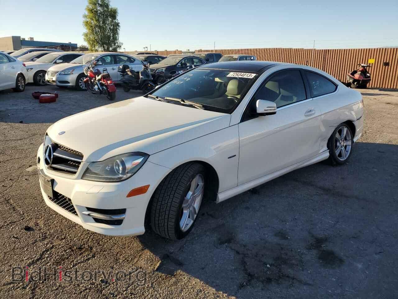 Фотография WDDGJ4HB8CF766042 - MERCEDES-BENZ C-CLASS 2012