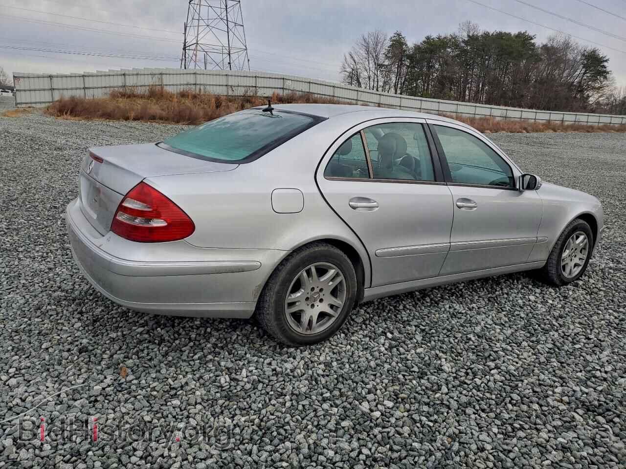 2005 MERCEDES-BENZ E-CLASS - VIN: WDBUF65J75A728550 - Фото 3