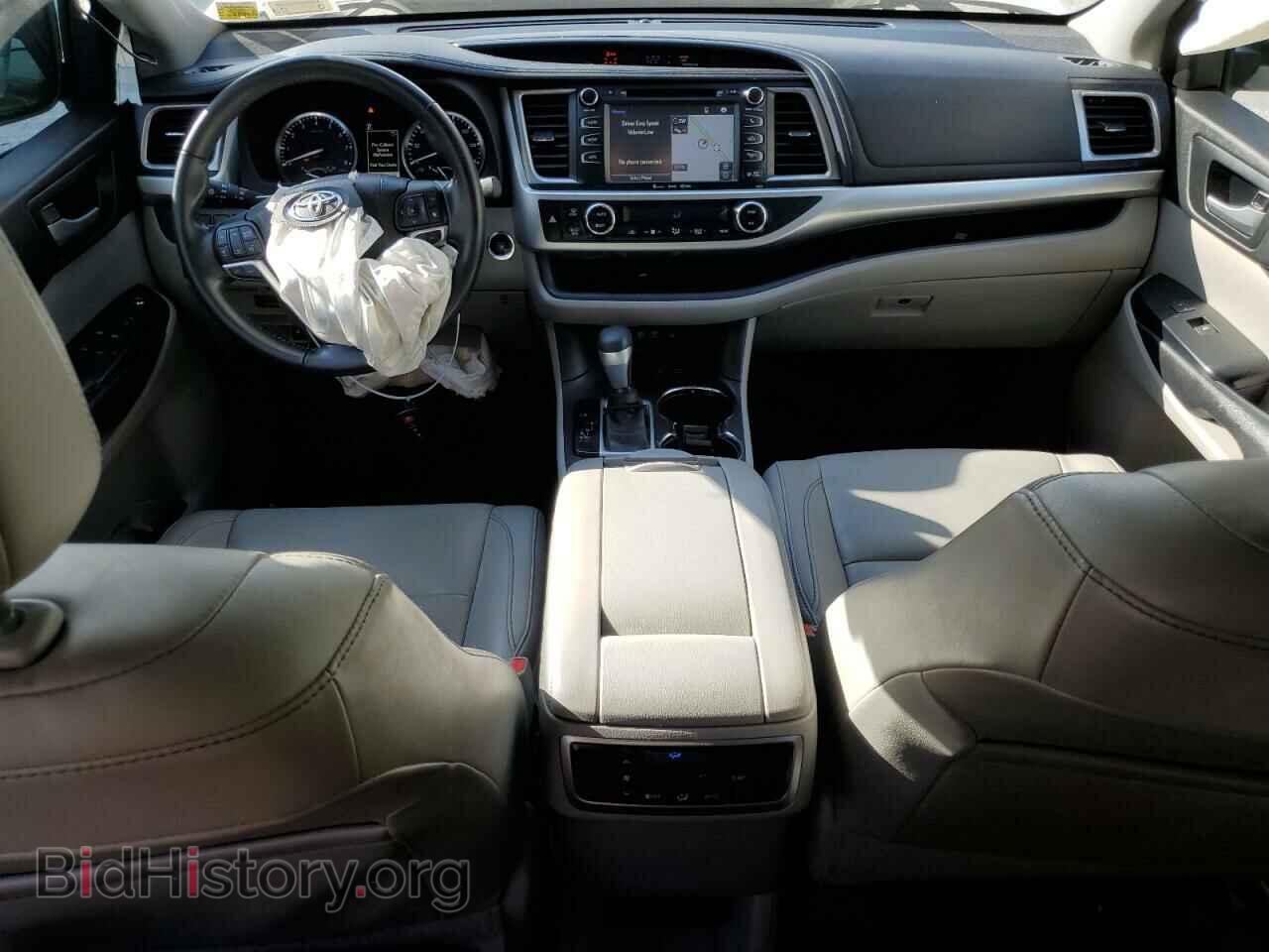 2017 TOYOTA HIGHLANDER - VIN: 5TDJZRFH0HS459839 - Фото 8