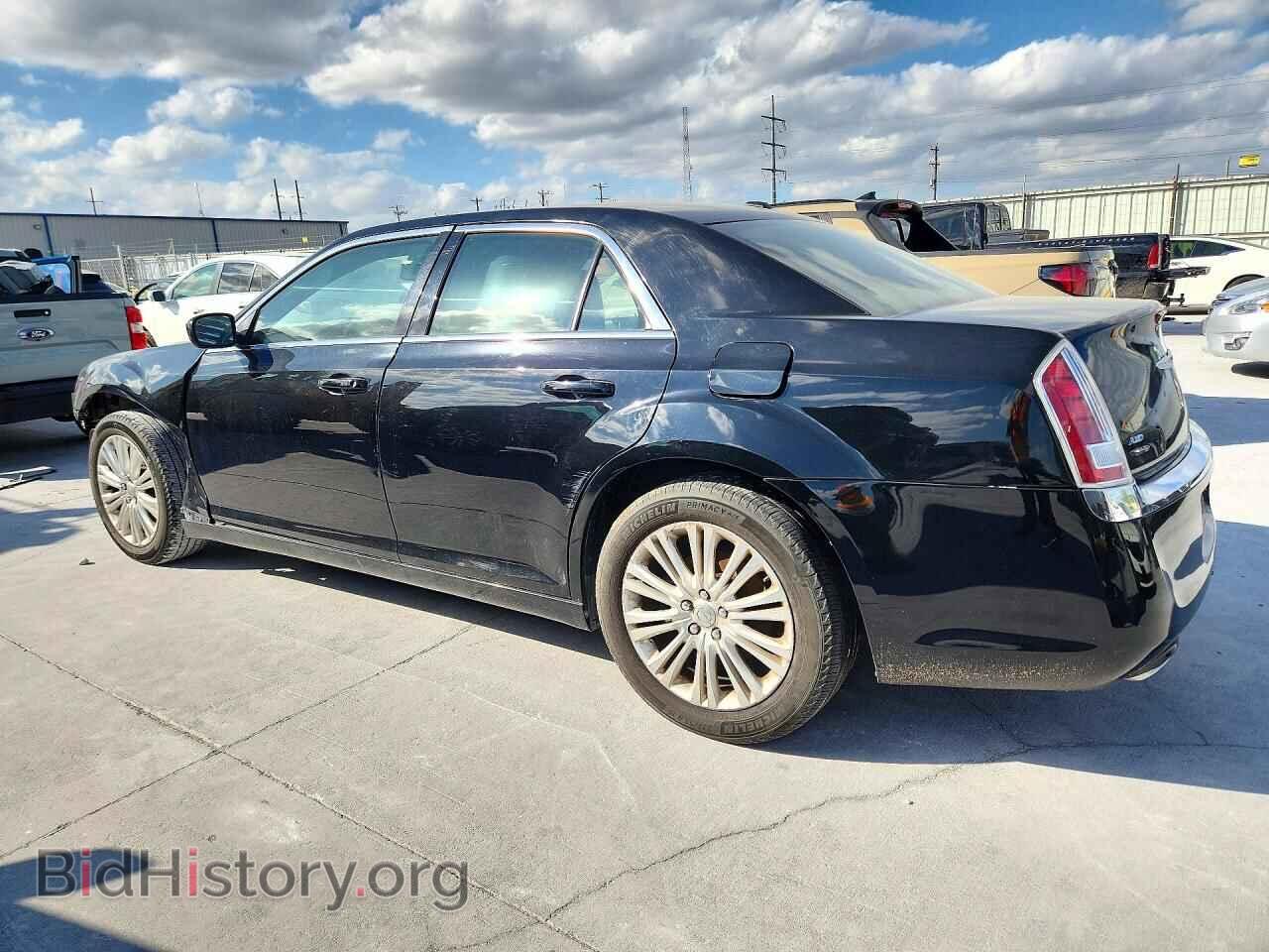 2014 CHRYSLER 300 - VIN: 2C3CCARG0EH151082 - Photo 2