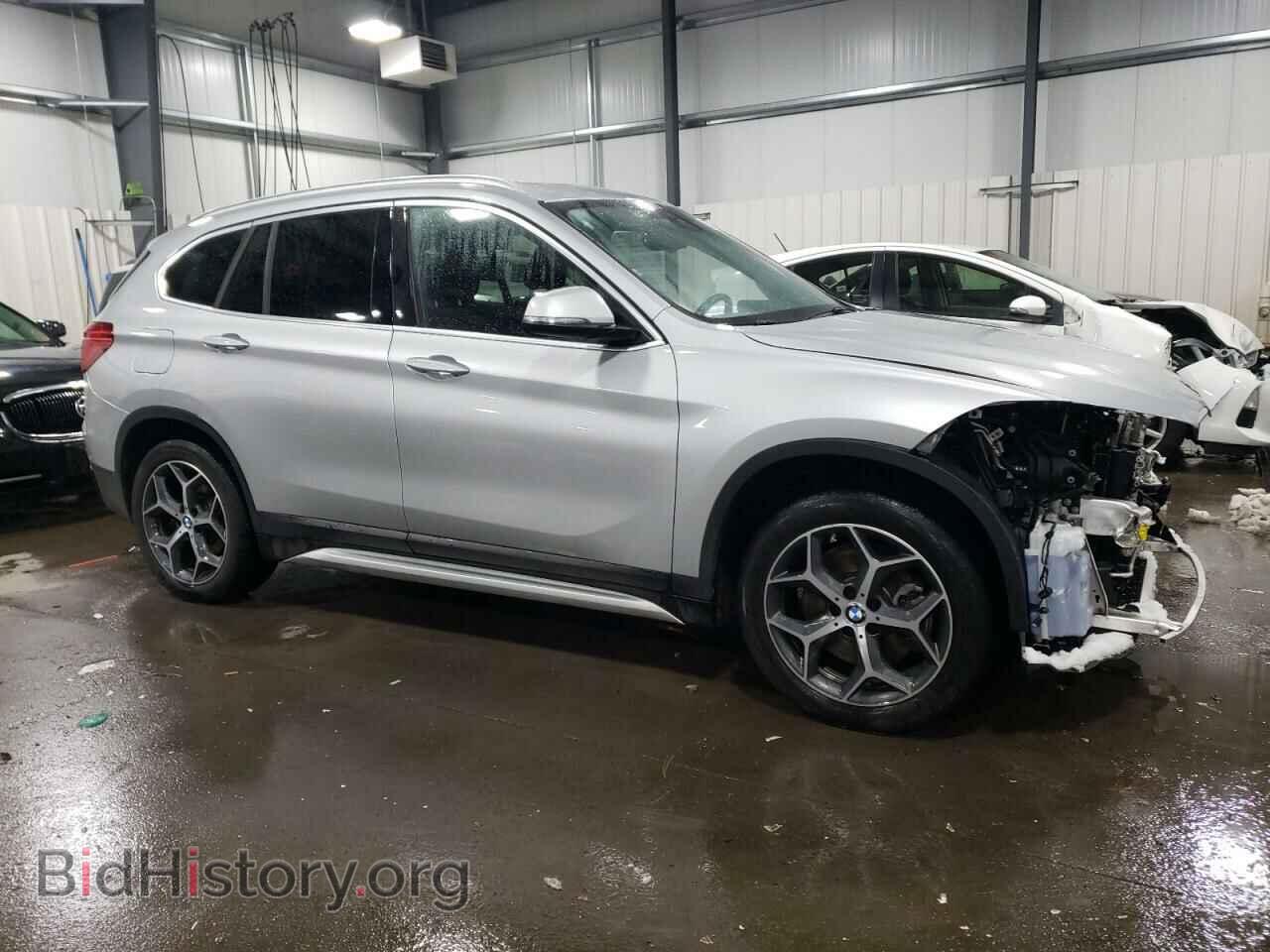 2018 BMW X1 - VIN: WBXHT3C38J3F04030 - Фото 4