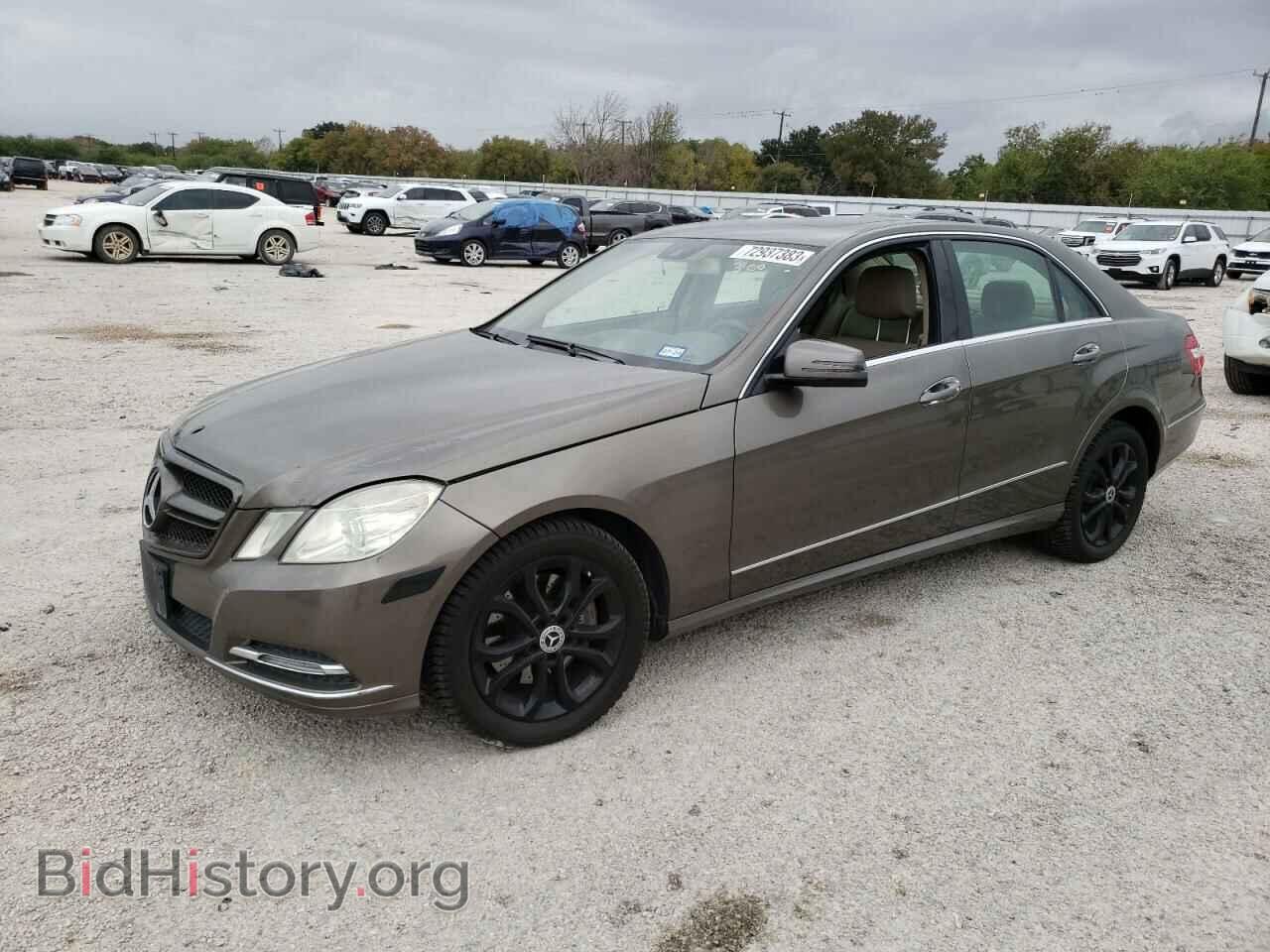 Фотография WDDHF5KB4DA718962 - MERCEDES-BENZ E-CLASS 2013
