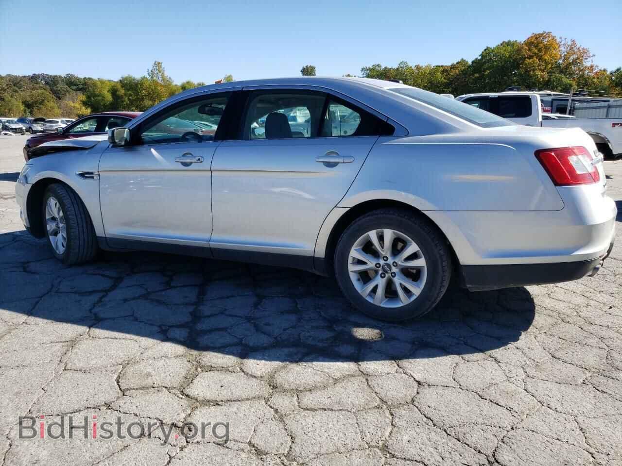 2011 FORD TAURUS - VIN: 1FAHP2EW0BG176666 - Фото 2