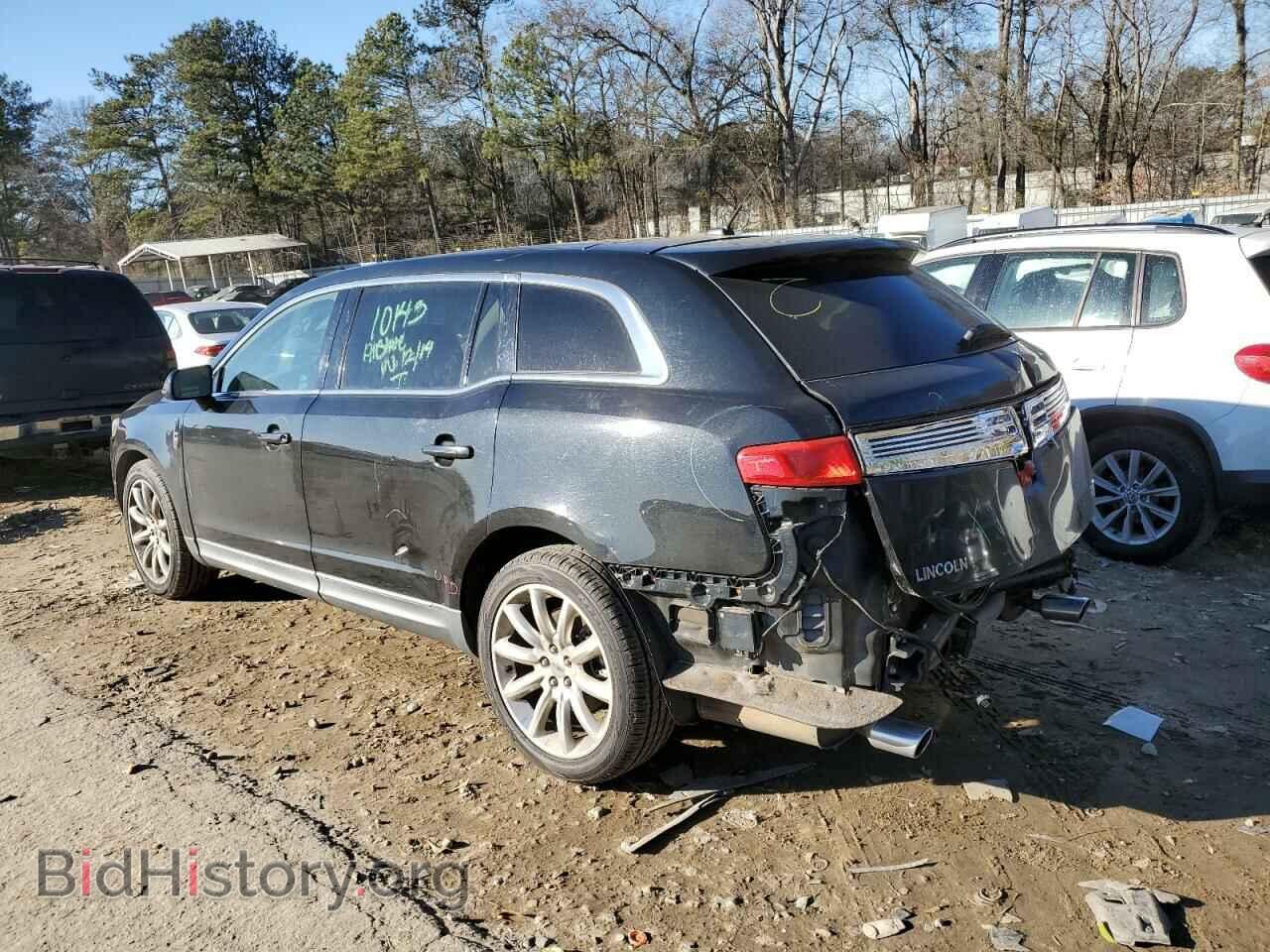 2011 LINCOLN MKT - VIN: 2LMHJ5FR4BBJ51153 - Фото 2