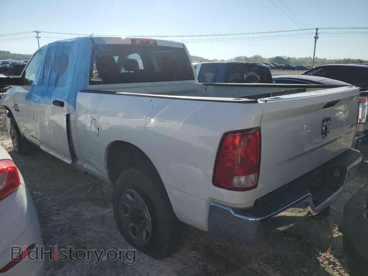 2018 RAM All Models - VIN: 3C6UR5CL2JG278512 - Фото 2