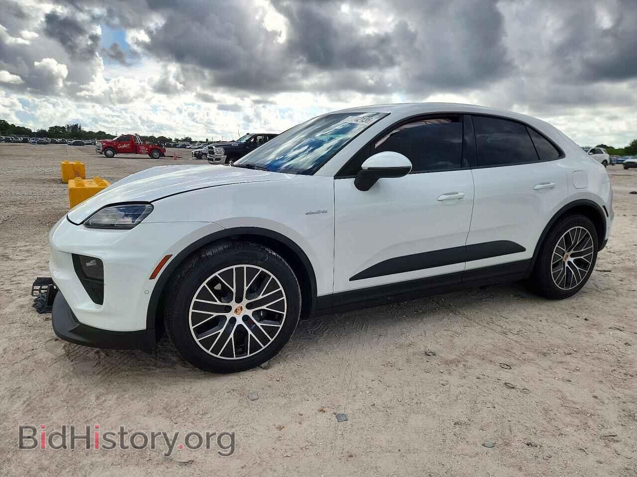 2025 PORSCHE MACAN - VIN: WP1AD2XA3SL077560 - Photo 2