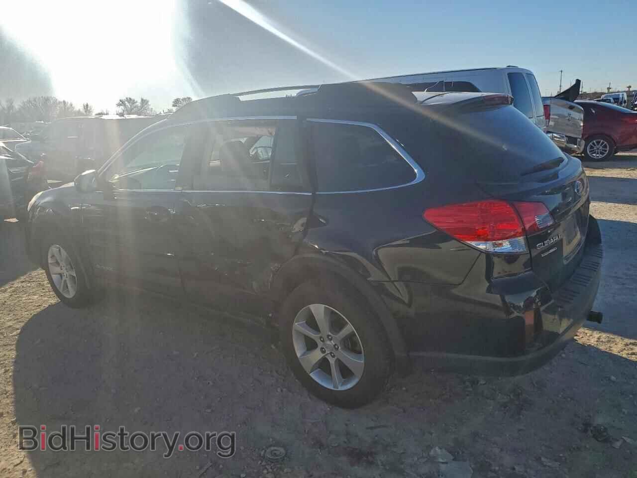 2013 SUBARU OUTBACK - VIN: 4S4BRCLC7D3223285 - Фото 2