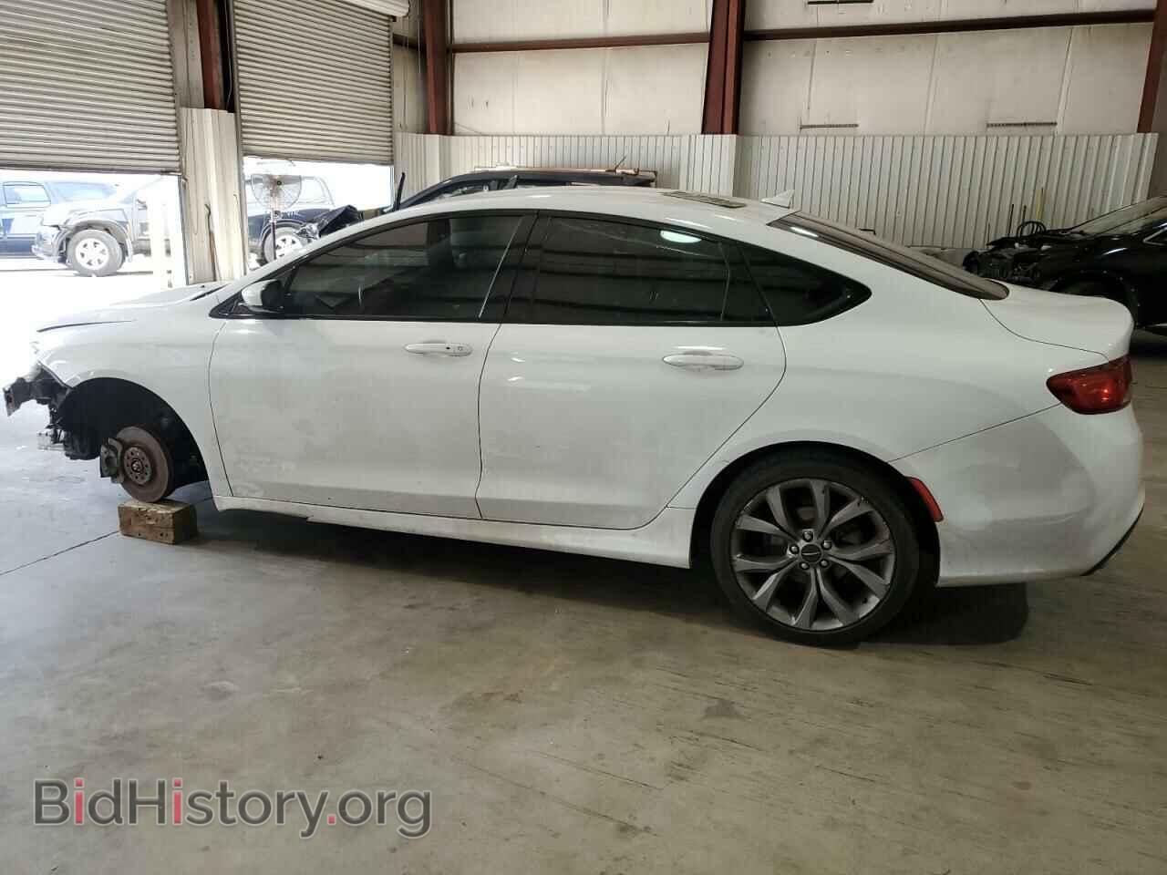 2016 CHRYSLER 200 - VIN: 1C3CCCBG4GN162988 - Фото 2