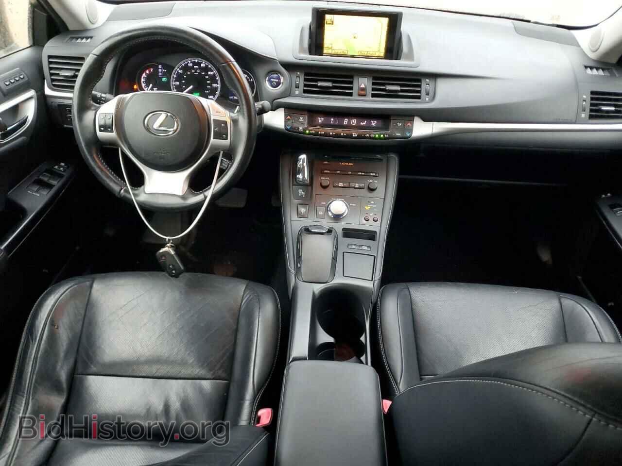 2011 LEXUS CT 200 - VIN: JTHKD5BH2B2039563 - Photo 8