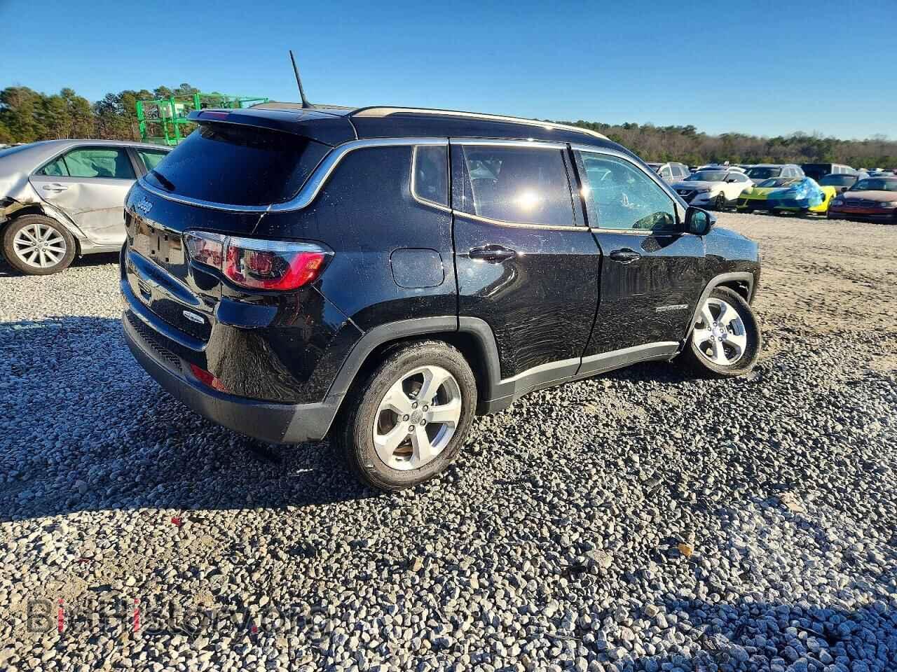 2018 JEEP COMPASS - VIN: 3C4NJCBB3JT182199 - Фото 3