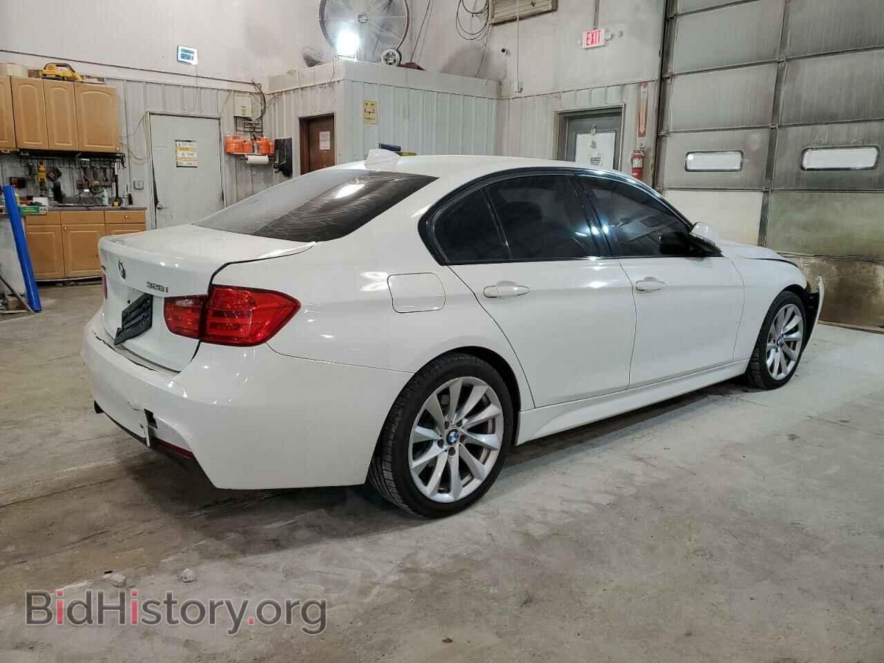 2014 BMW 3 SERIES - VIN: WBA3B5C59EP543645 - Фото 3