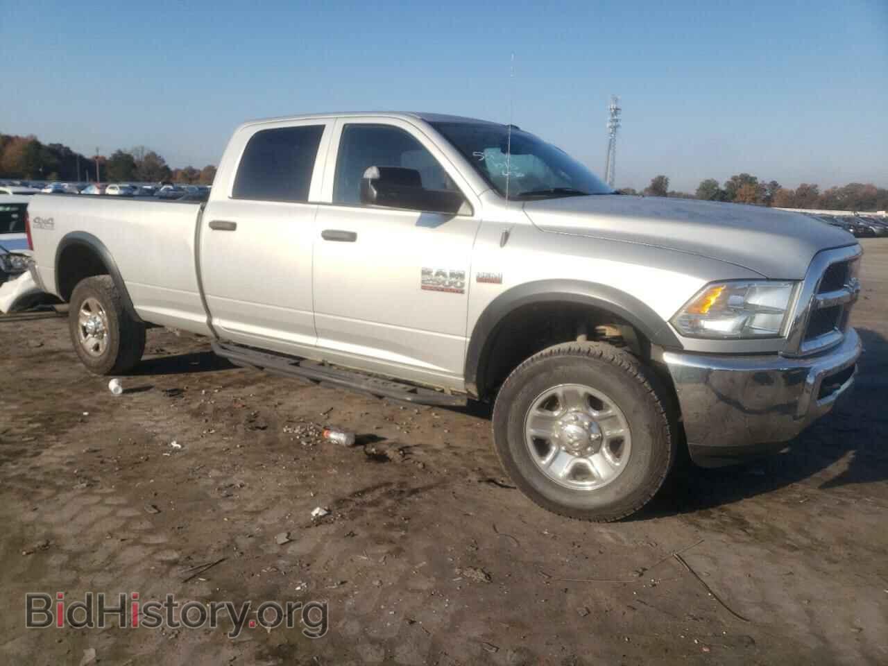 2018 RAM All Models - VIN: 3C6UR5HJ2JG381615 - Photo 4