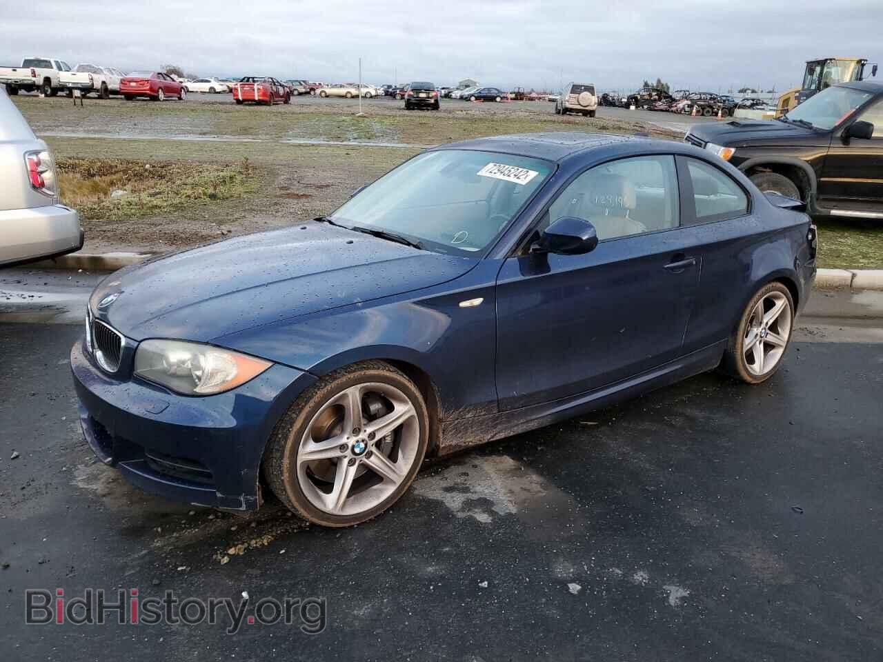 Фотография WBAUC7C58AVK96377 - BMW 1 SERIES 2010