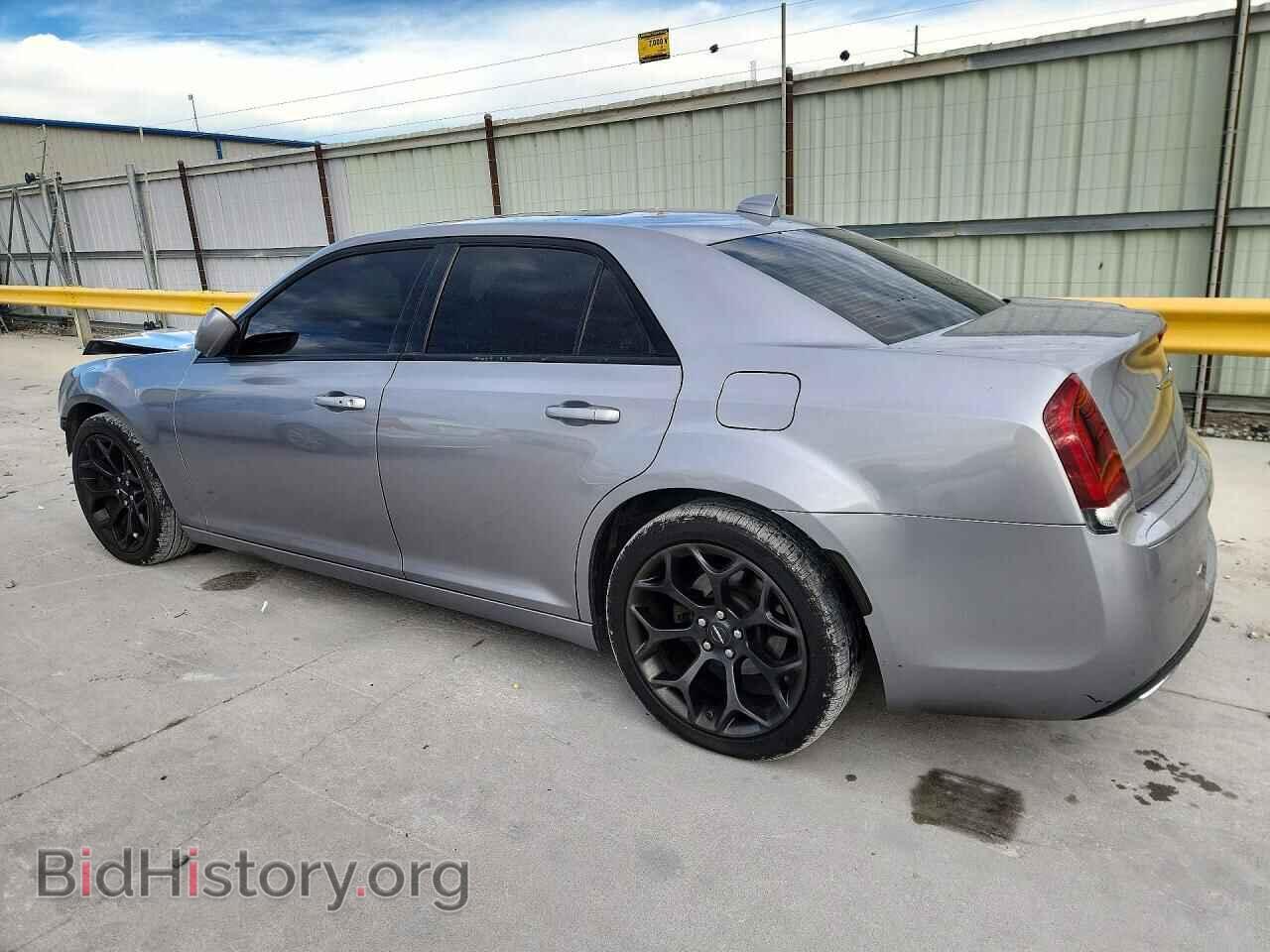 2015 CHRYSLER 300 - VIN: 2C3CCABG2FH767104 - Фото 2