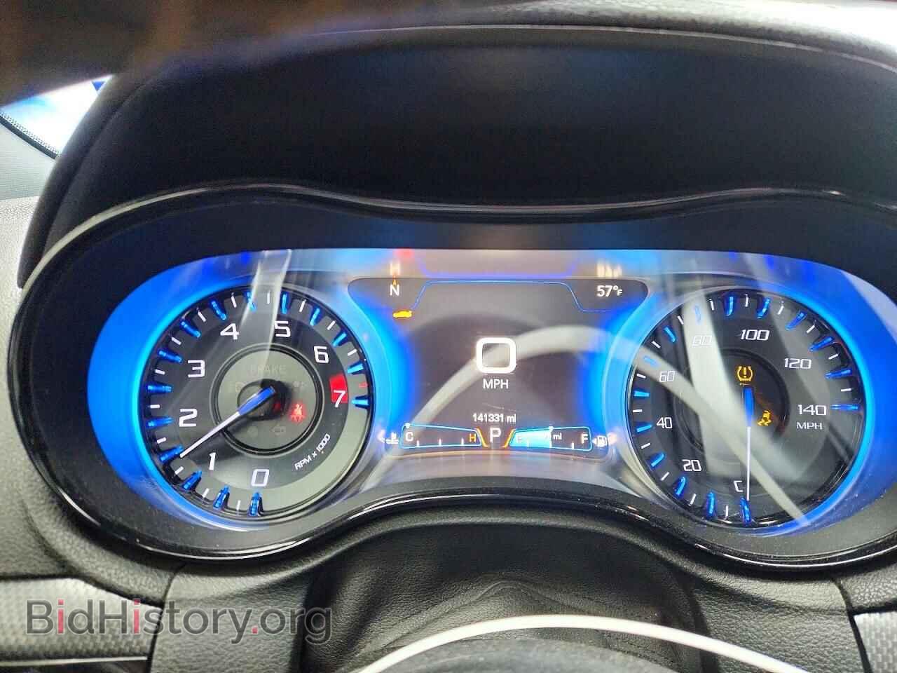 2015 CHRYSLER 300 - VIN: 2C3CCABG2FH767104 - Фото 9