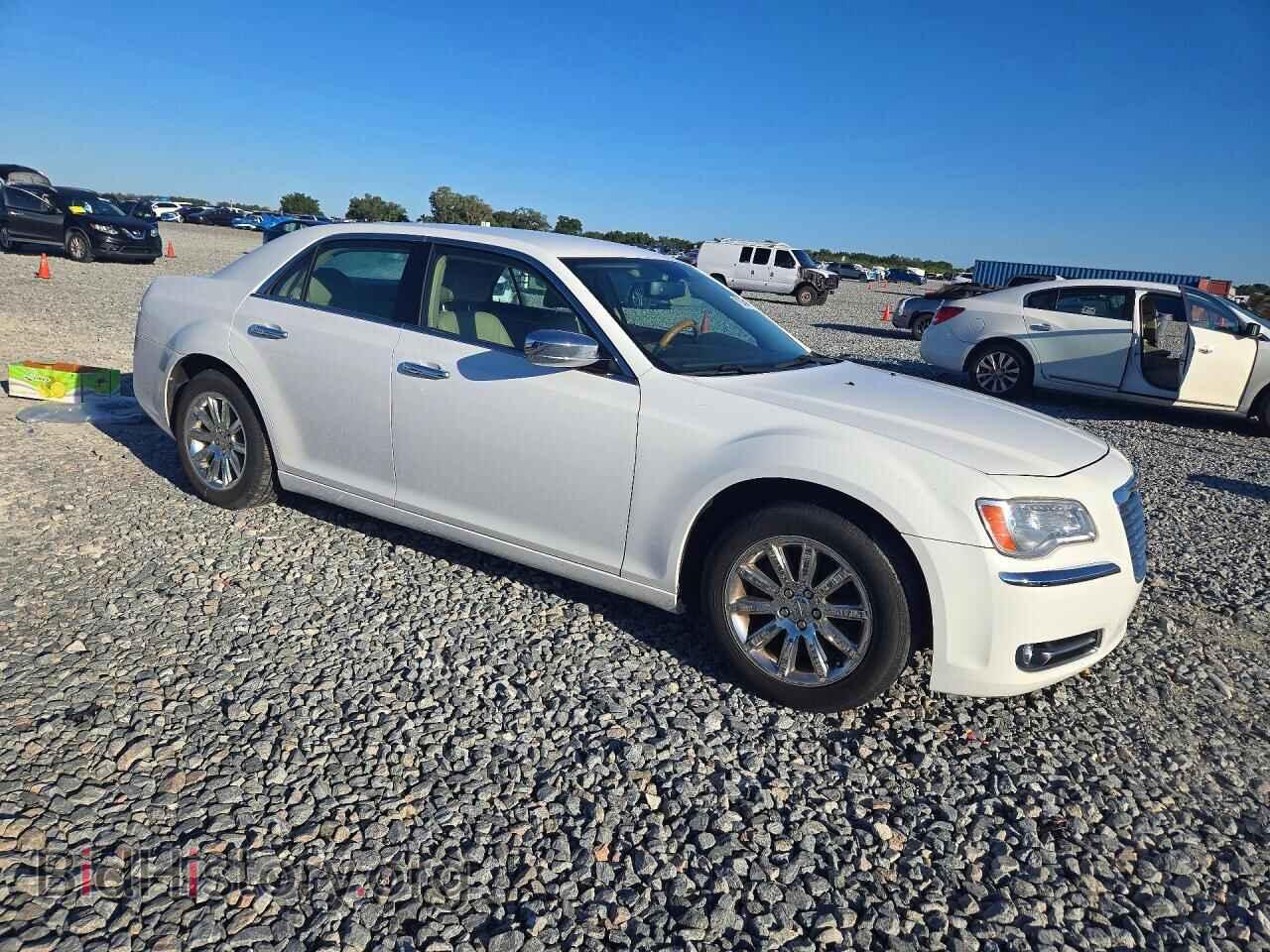 2014 CHRYSLER 300 - VIN: 2C3CCAEG6EH379903 - Фото 4
