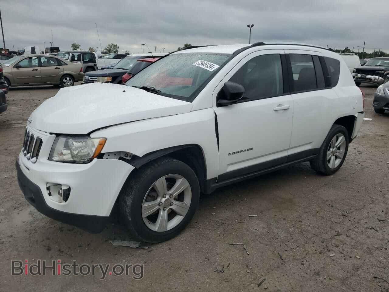Photo 1J4NF5FB8BD154410 - JEEP COMPASS 2011