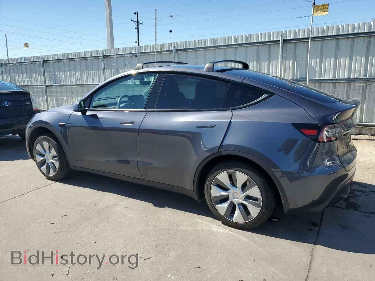 2023 TESLA MODEL Y - VIN: 7SAYGDEE7PF856100 - Фото 2