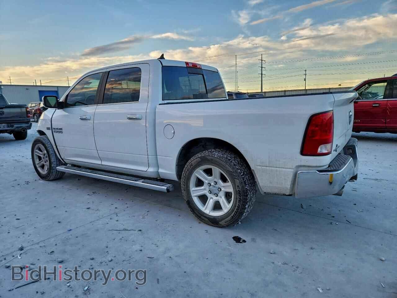 2017 RAM 1500 - VIN: 1C6RR6LT8HS662695 - Фото 2