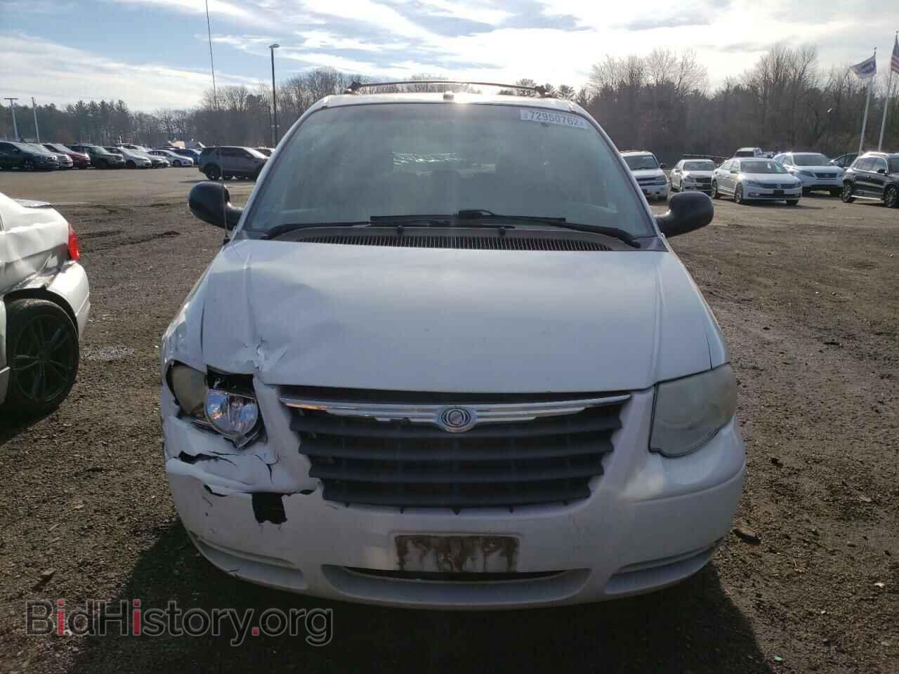 2006 CHRYSLER MINIVAN - VIN: 2A4GP44RX6R714656 - Фото 5