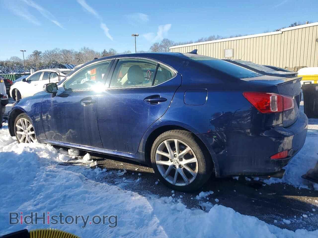 2011 LEXUS IS - VIN: JTHCF5C29B5046713 - Photo 2