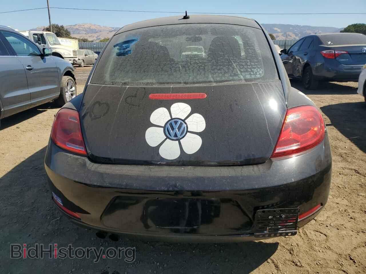 2014 VOLKSWAGEN BEETLE - VIN: 3VWF17AT1EM641832 - Фото 6