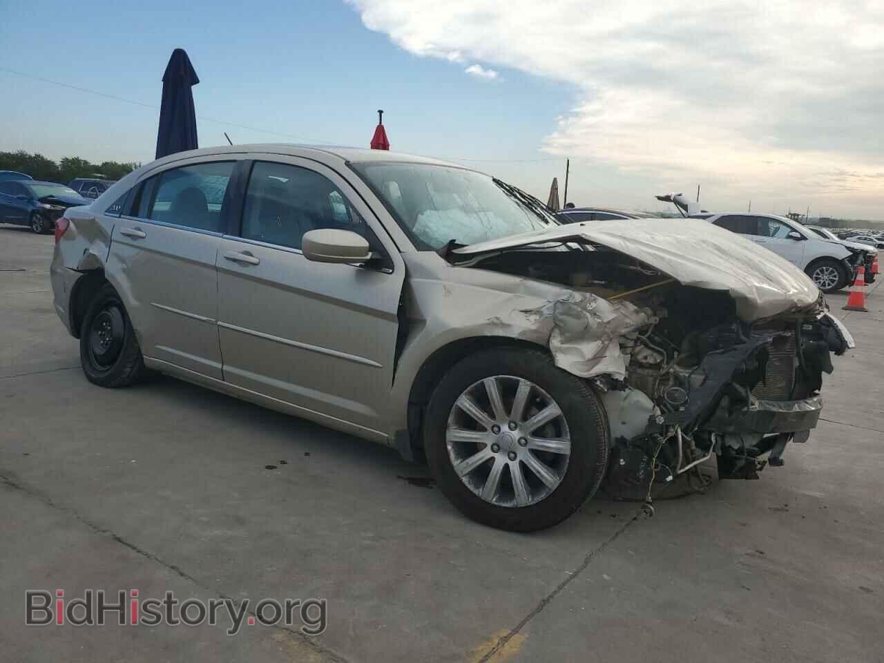 2013 CHRYSLER 200 - VIN: 1C3CCBBG7DN731886 - Фото 4