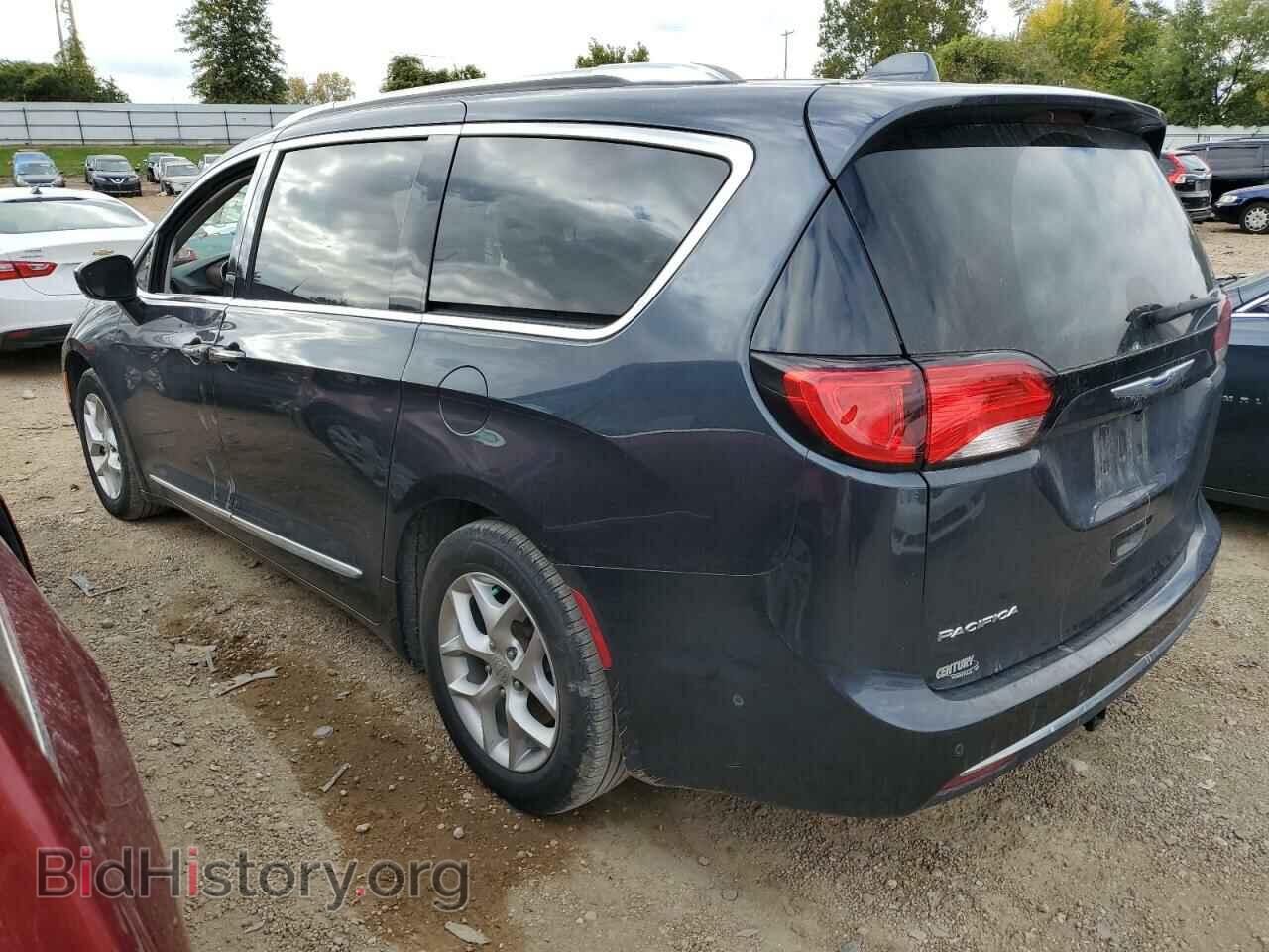2019 CHRYSLER PACIFICA - VIN: 2C4RC1EGXKR702281 - Фото 2