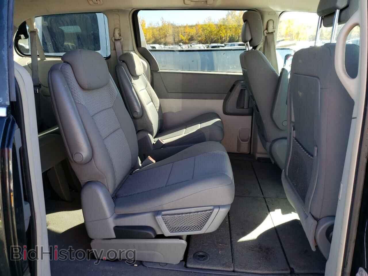 2010 CHRYSLER MINIVAN - VIN: 2A4RR2D14AR392378 - Photo 11