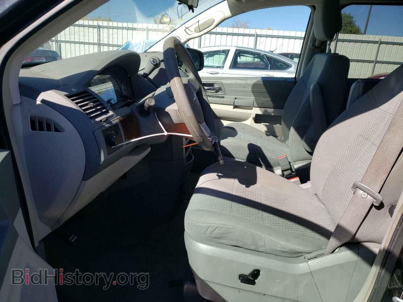 2010 CHRYSLER MINIVAN - VIN: 2A4RR2D14AR392378 - Photo 7