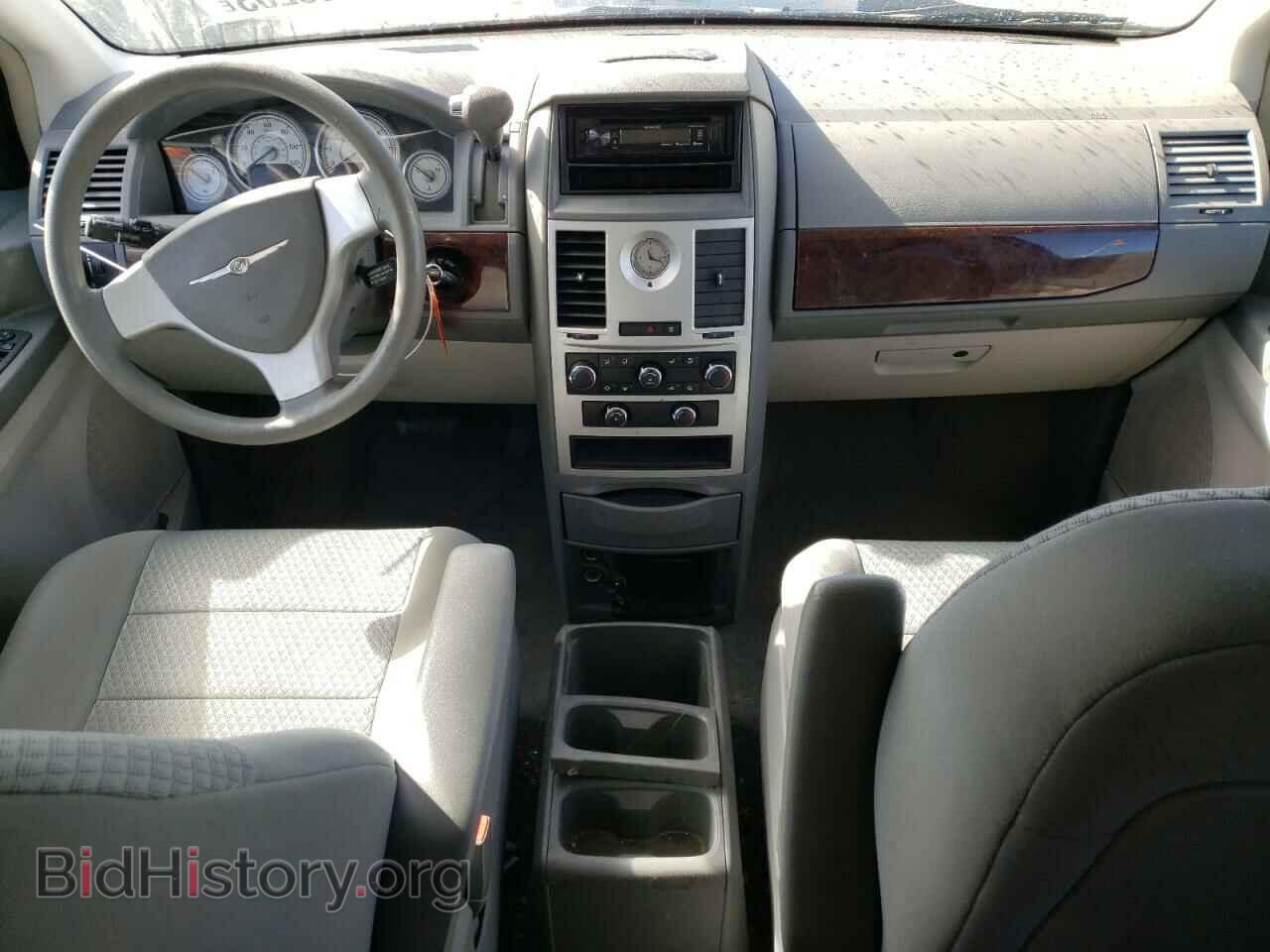2010 CHRYSLER MINIVAN - VIN: 2A4RR2D14AR392378 - Photo 8