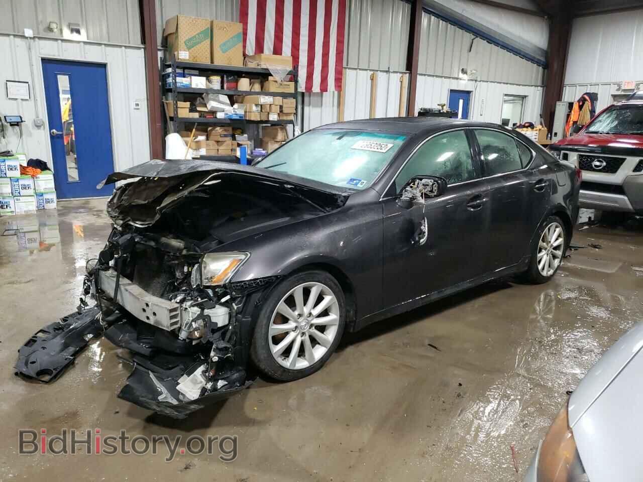 Photo JTHCF5C29A2033203 - LEXUS IS 2010