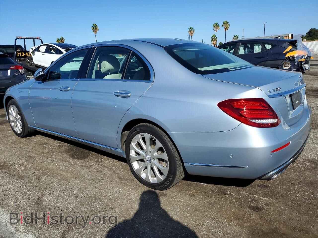 2017 MERCEDES-BENZ E-CLASS - VIN: WDDZF4JBXHA078357 - Фото 2