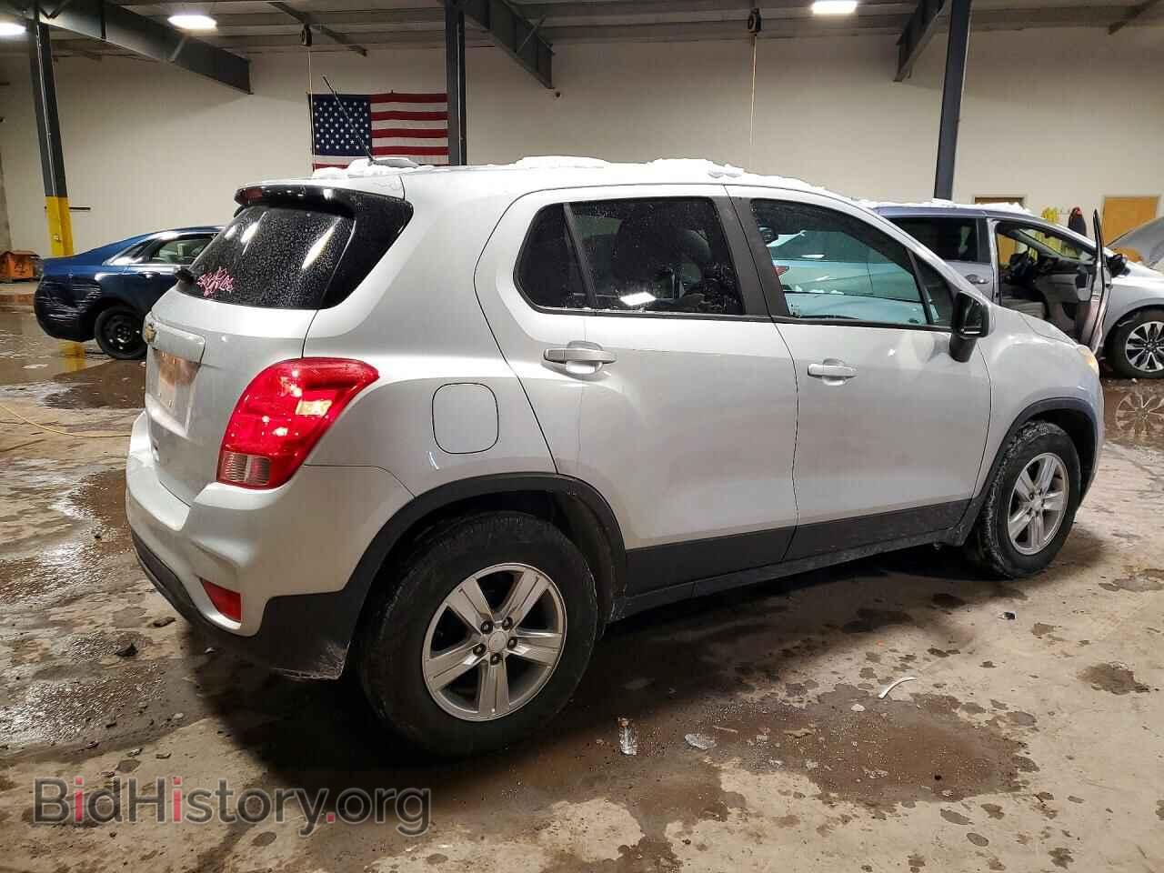 2019 CHEVROLET TRAX - VIN: 3GNCJKSB3KL208682 - Фото 3