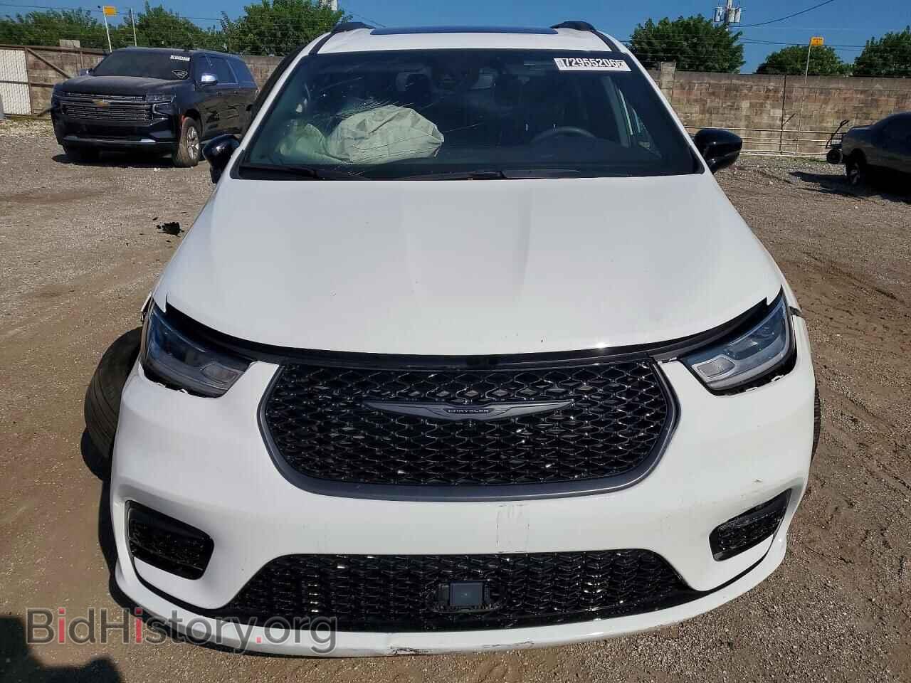 2025 Chrysler PACIFICA (VIN 2C4RC1GG3SR547716) — photo 5 of 13