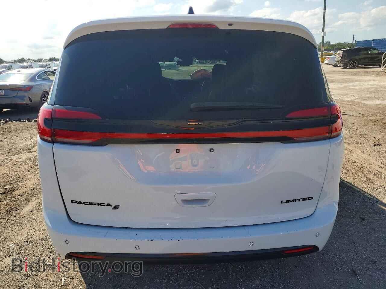 2025 Chrysler PACIFICA (VIN 2C4RC1GG3SR547716) — photo 6 of 13