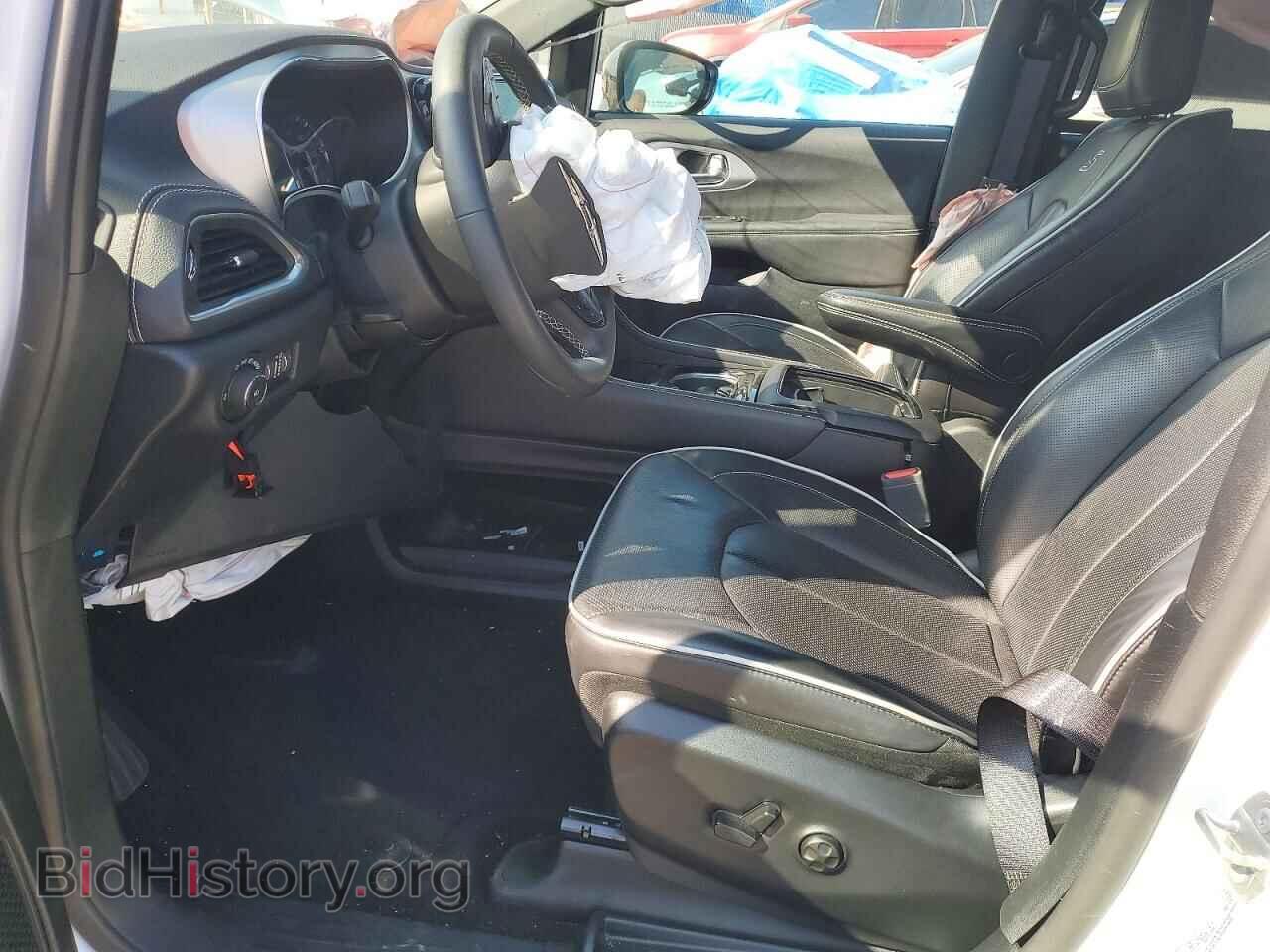 2025 Chrysler PACIFICA (VIN 2C4RC1GG3SR547716) — photo 7 of 13