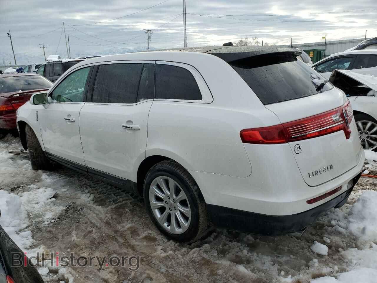 2015 LINCOLN MKT - VIN: 2LMHJ5AT1FBL04256 - Фото 2