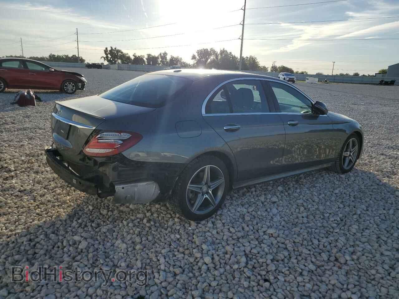 2017 MERCEDES-BENZ E-CLASS - VIN: WDDZF4JB8HA057992 - Фото 3