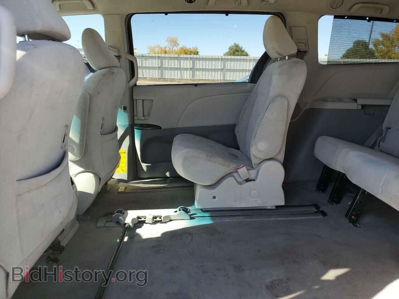 2011 TOYOTA All Models - VIN: 5TDKK3DC0BS065679 - Фото 11
